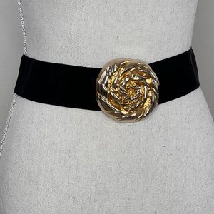 Vintage 80's Pearl Black Stretch Ladies Fashion Belt Rose Brass Buckle Size M